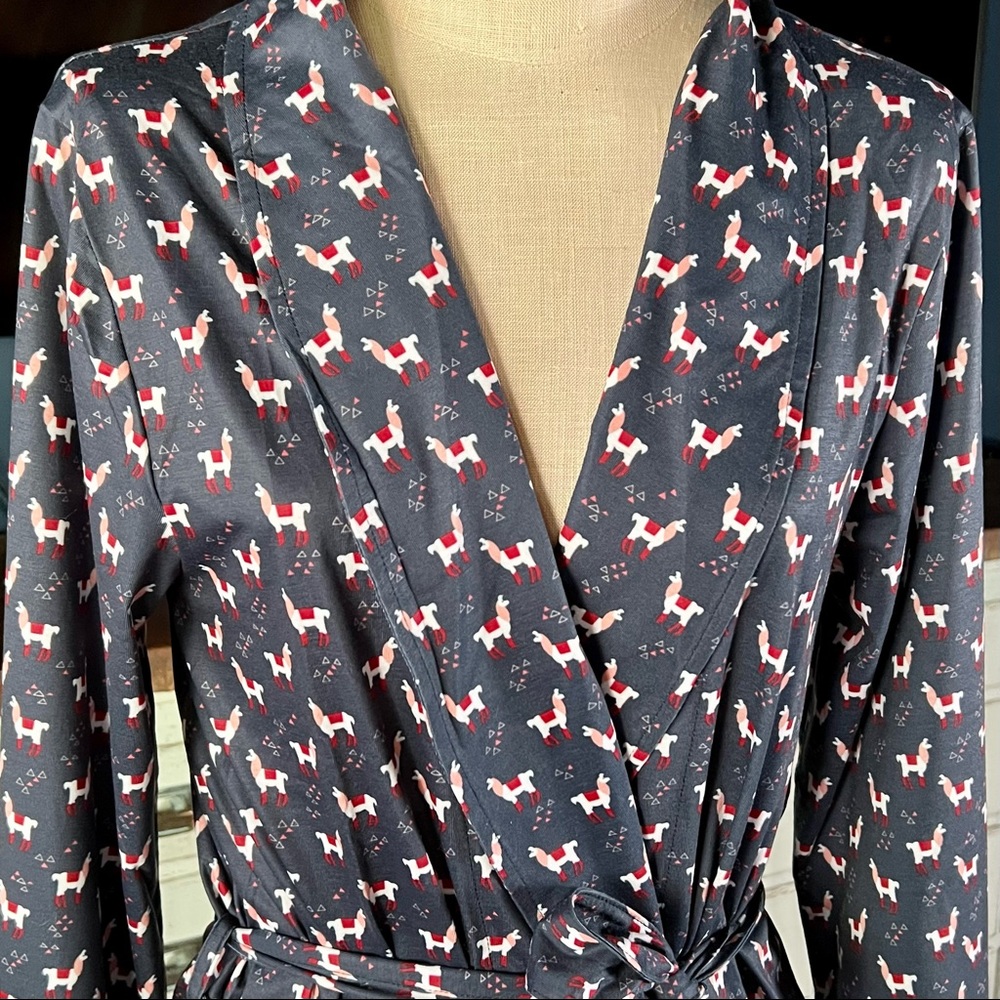 Modcloth Llama Robe M - Picture 2 of 11